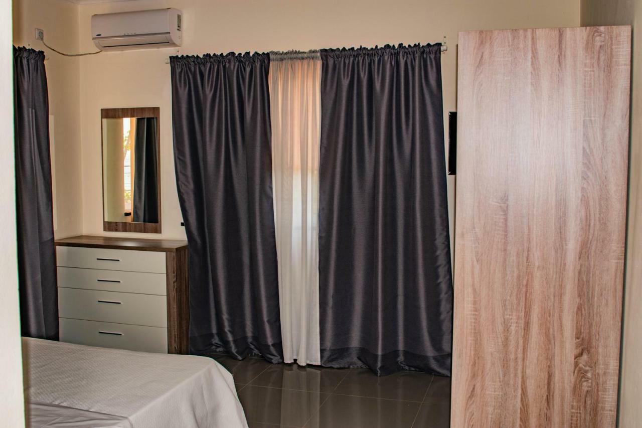Hotel Vitoria Sao Tome Exterior photo