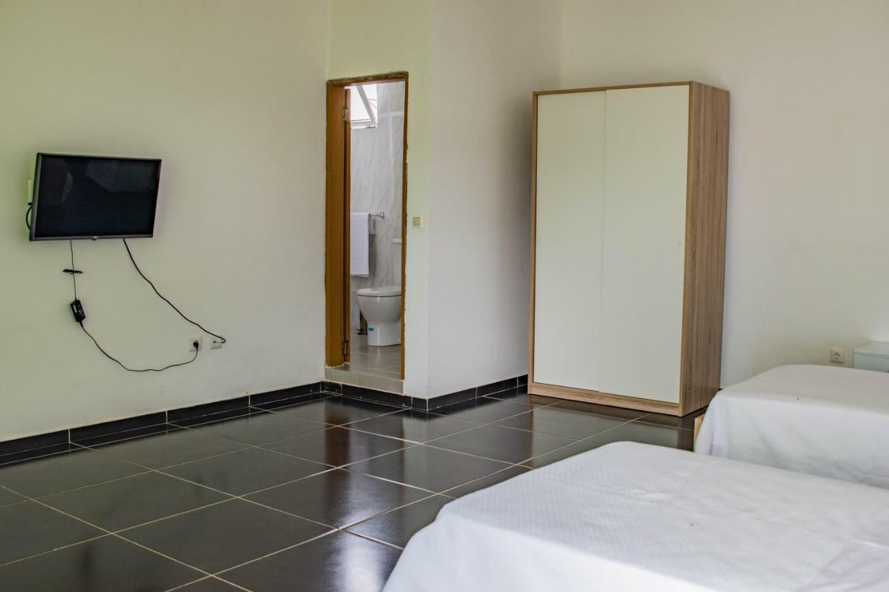 Hotel Vitoria Sao Tome Exterior photo
